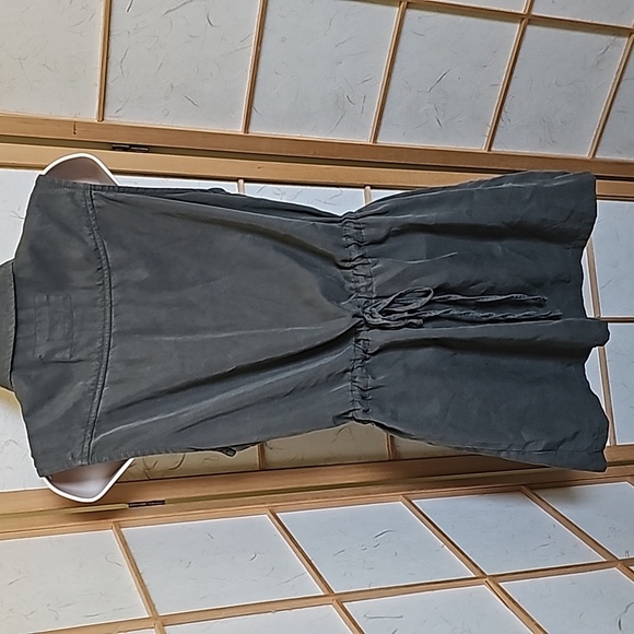 Women Army Green a.n.d e a w y sleeveless  jacket Size Small - Picture 3 of 4